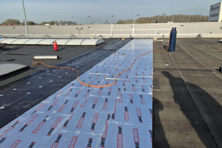 Dakisolatie met PIR-platen